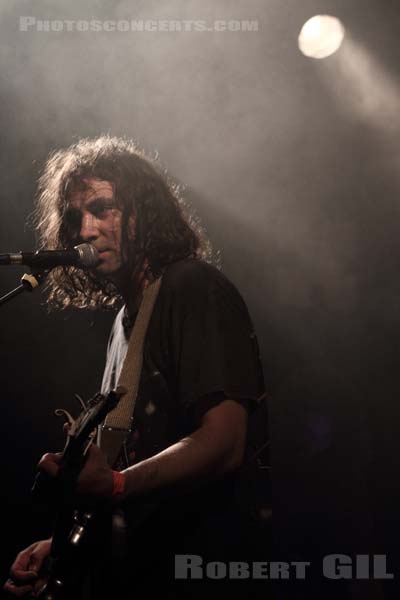 THE WAR ON DRUGS - 2011-09-26 - PARIS - Point Ephemere - 